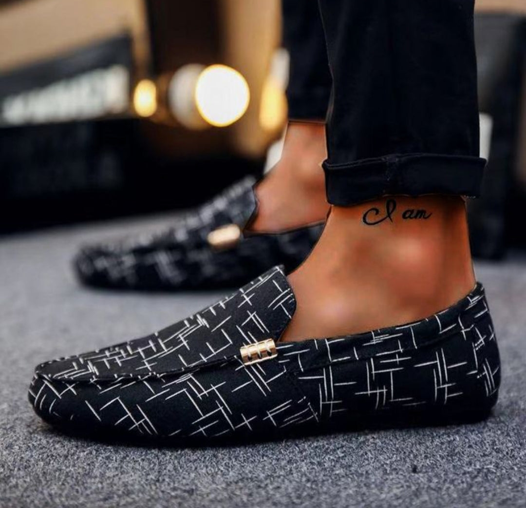 Men's Slip-On Canvas Loafers – Casual Fashion Sneakers for Everyday Wear